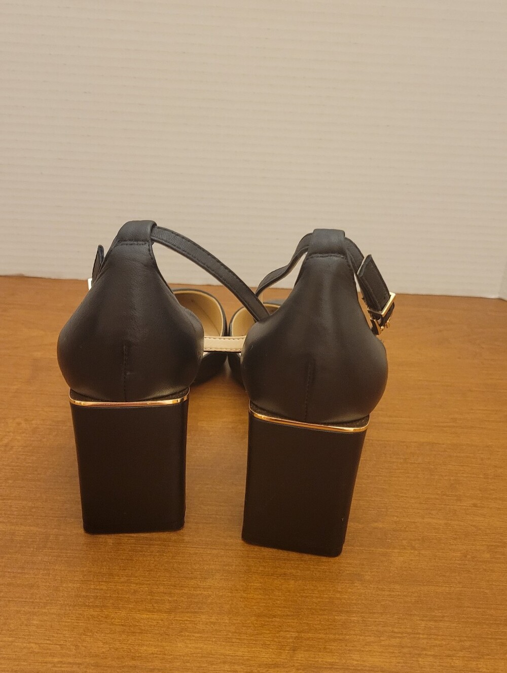 Vince Camuto Black Ankle-Strap Block Heel Pumps, Size 10. New - Picture 4 of 5
